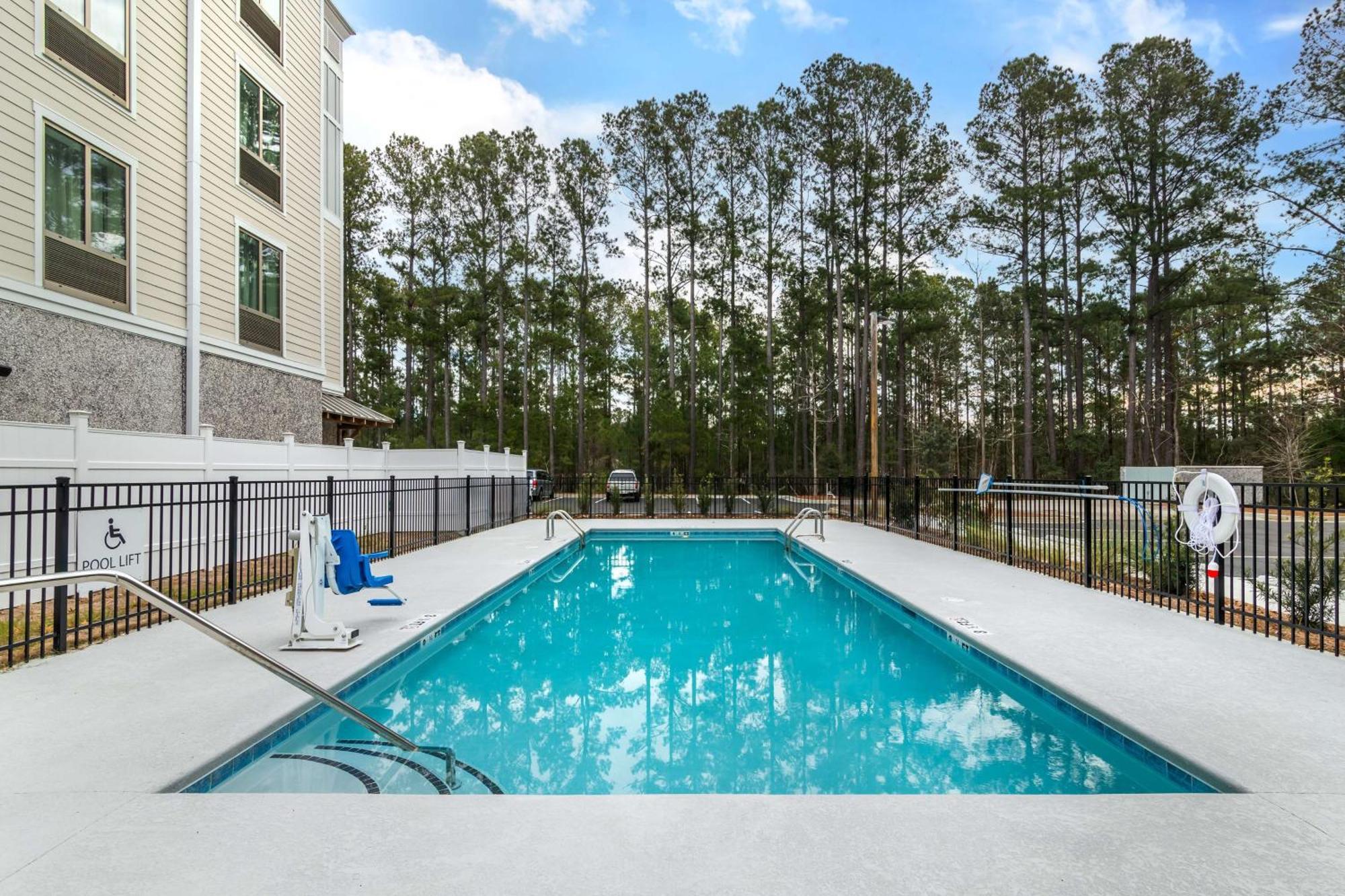 Best Western Plus Bluffton/Hilton Head Hotel Extérieur photo